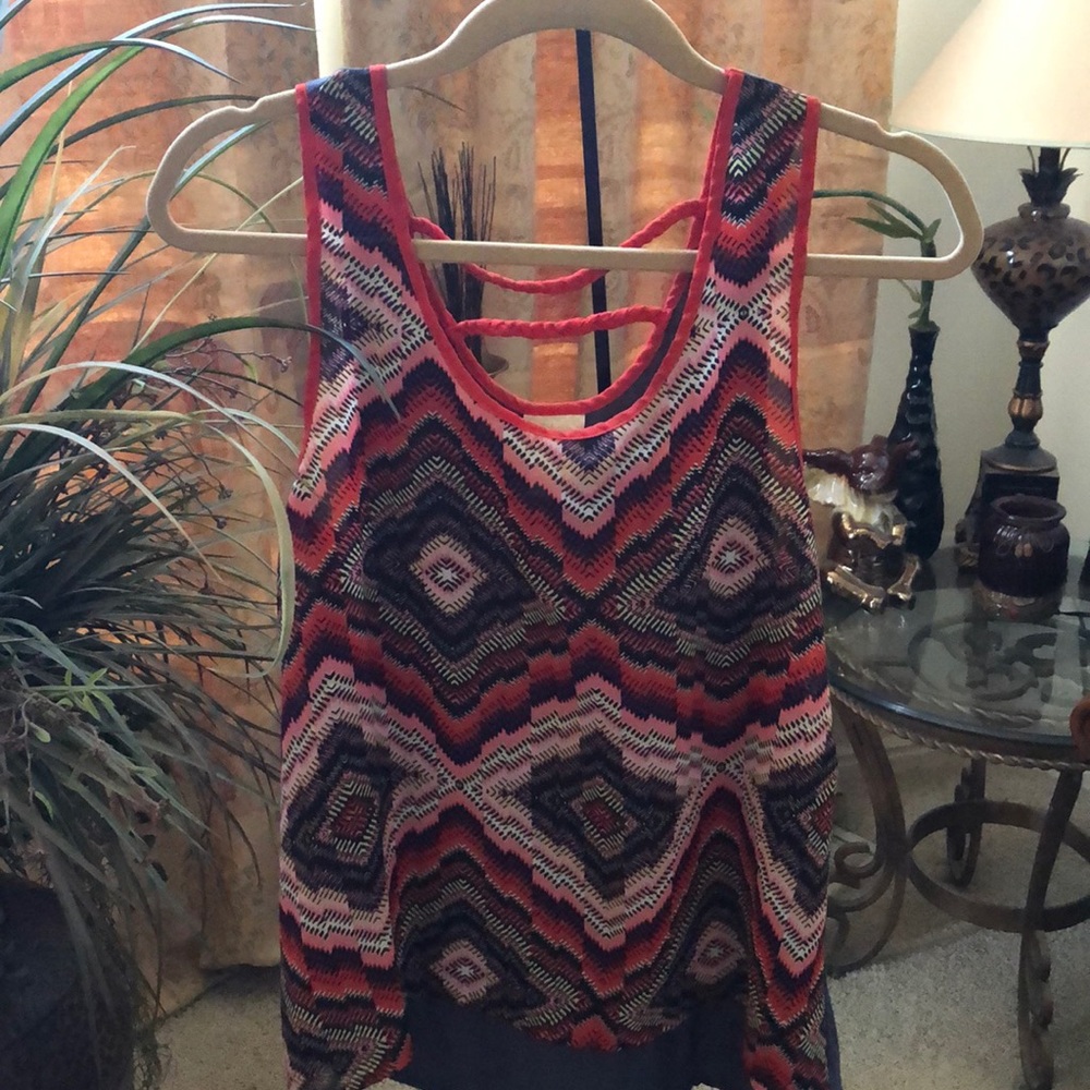 Daytrip Geometric Tank